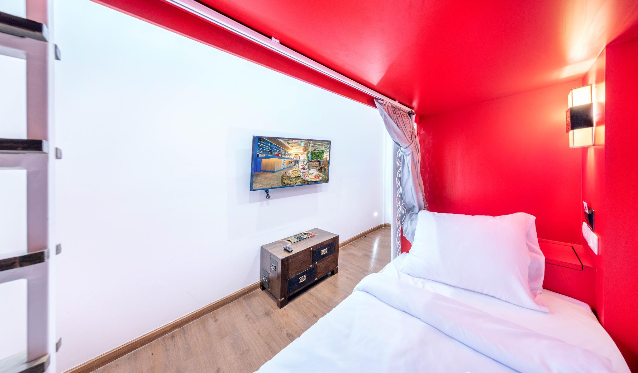 Room, Quadruple, 4 Bunk Beds, Shared Bathroom