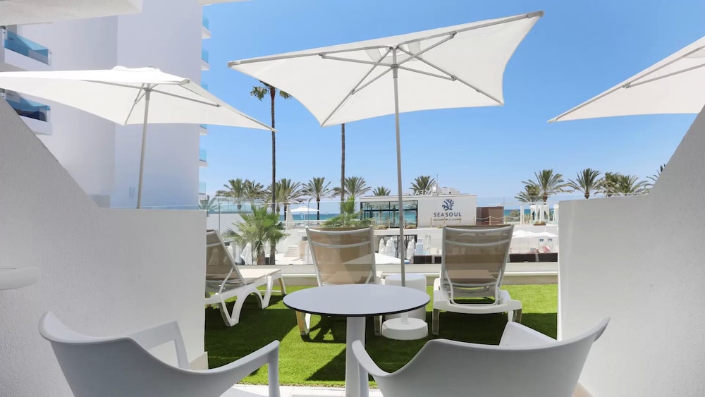 Iberostar Waves Bahia de Palma - Adults Only 29/38