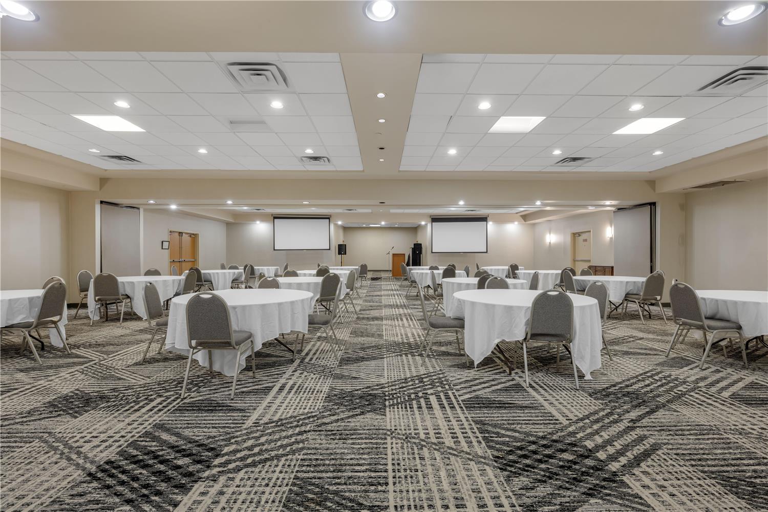 Best Western Plus York Hotel & Conference Center 42/46