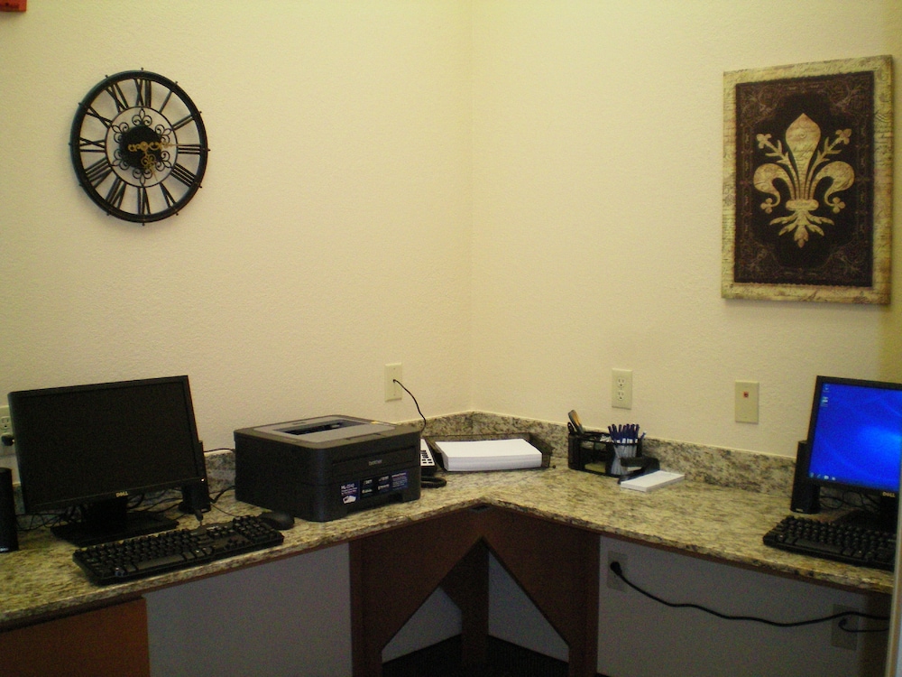 Candlewood Suites Avondale-New Orleans 32/42