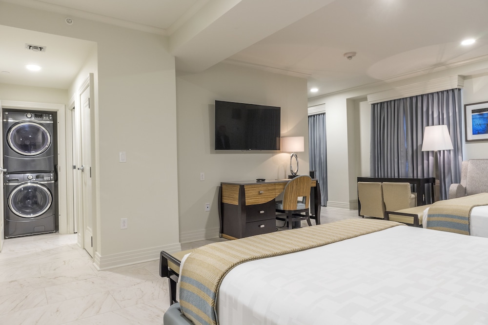 The Jung Hotel And Residences 10/64