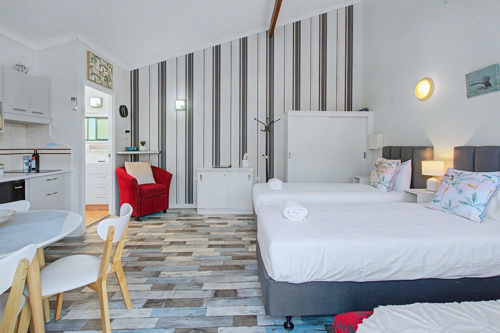 Studio, Beach Side، Boat Harbour Studio Apartments and Villas 2/7