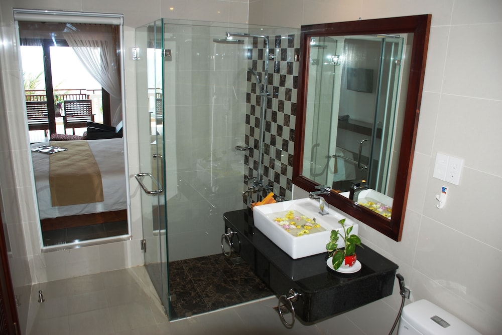Canary Beach Resort 37/37