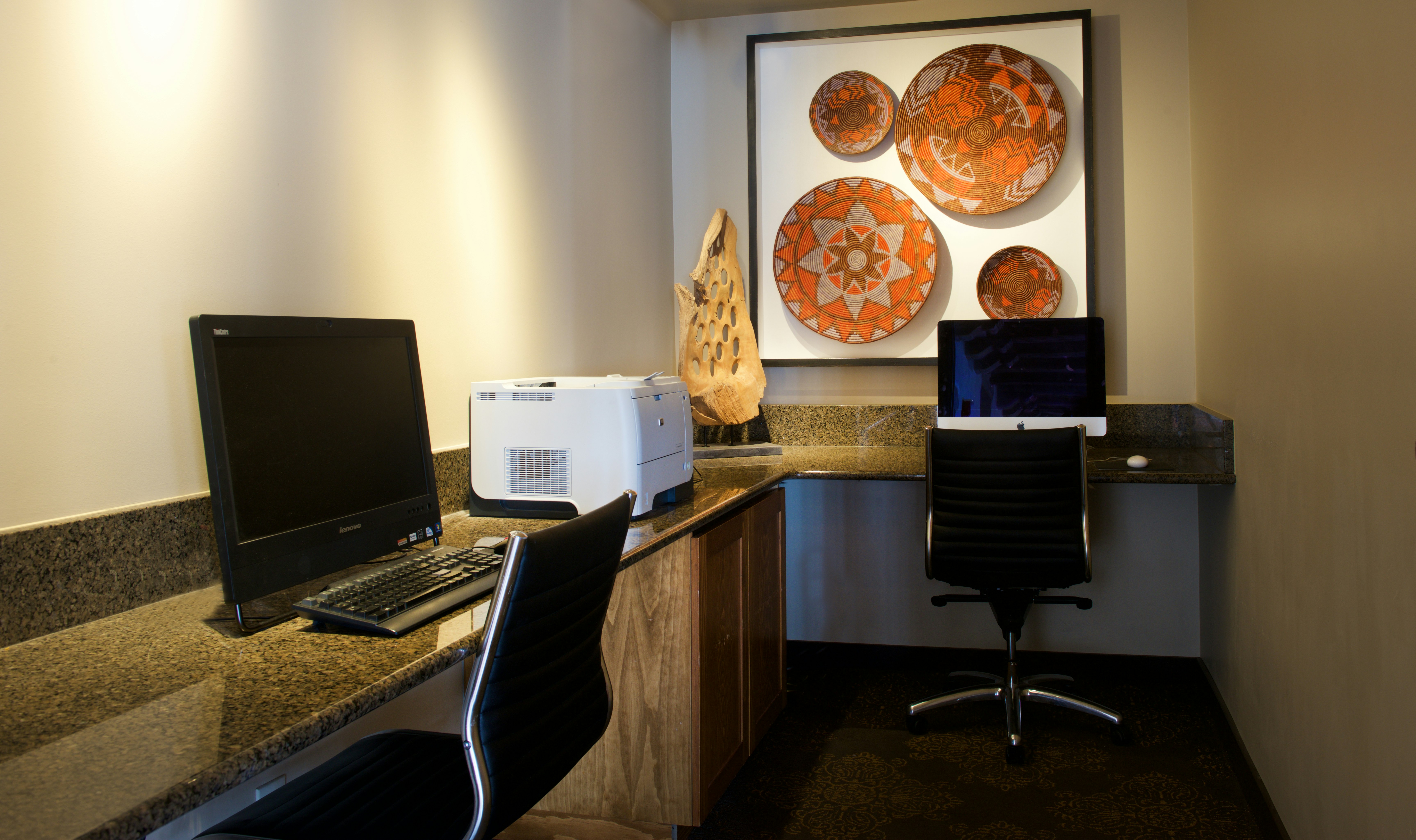 HILTON SANTA FE HISTORIC PLAZA 58/70
