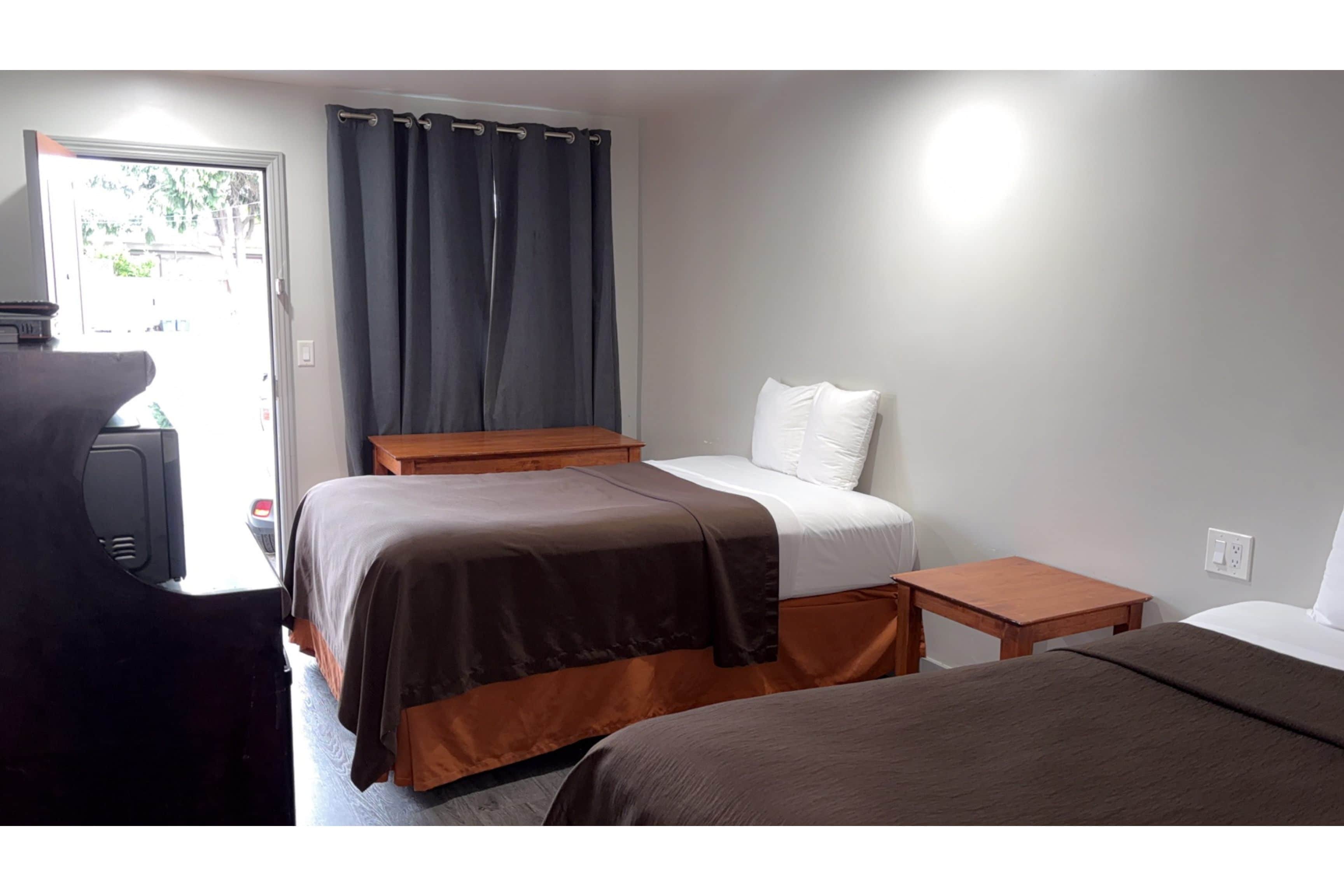 6 Rivers Motel 29/56