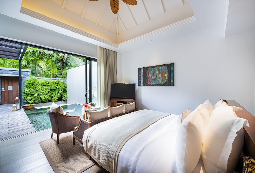 Pool, Deluxe, Villa, King Bed