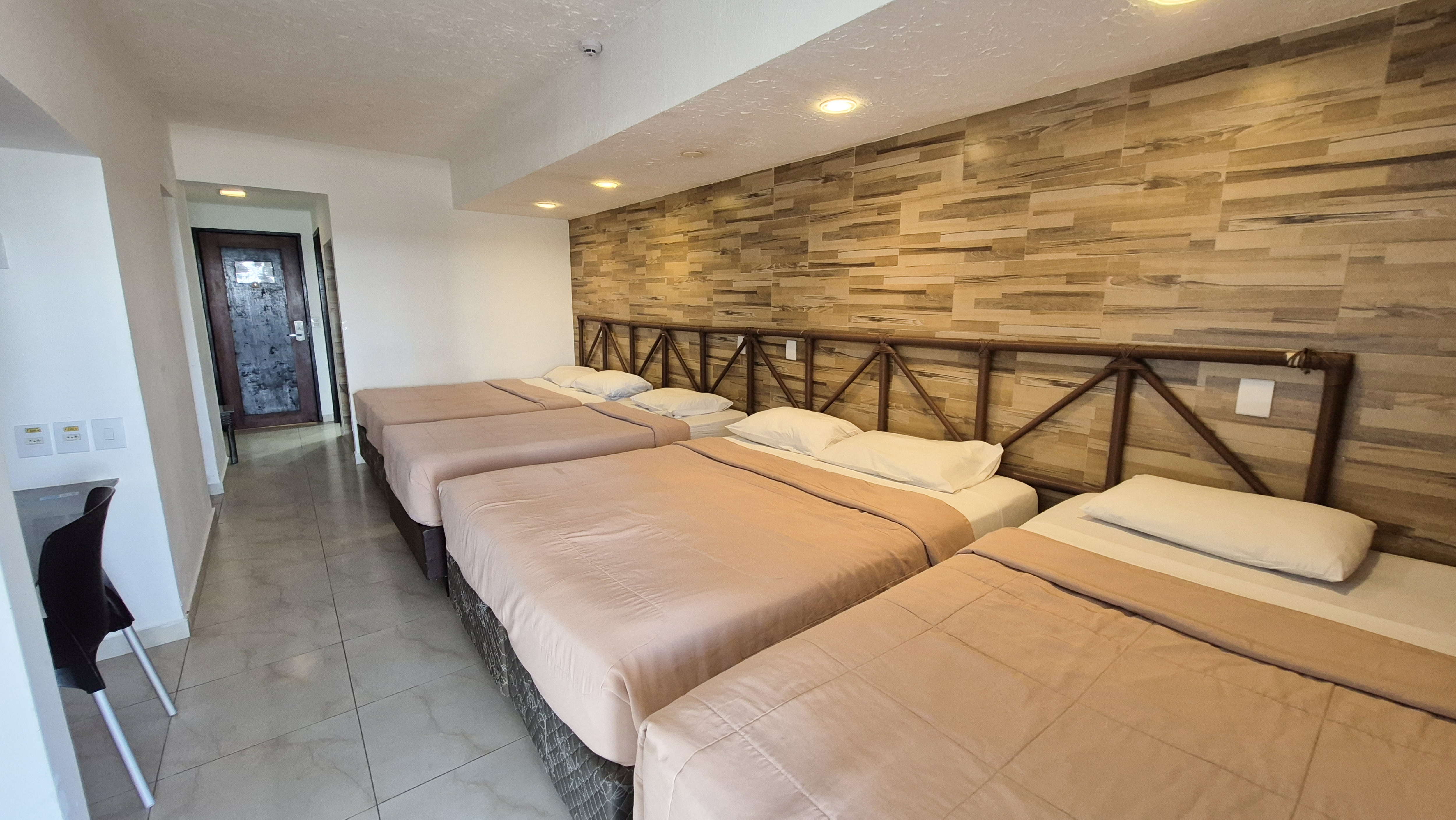 Economy, Sextuple