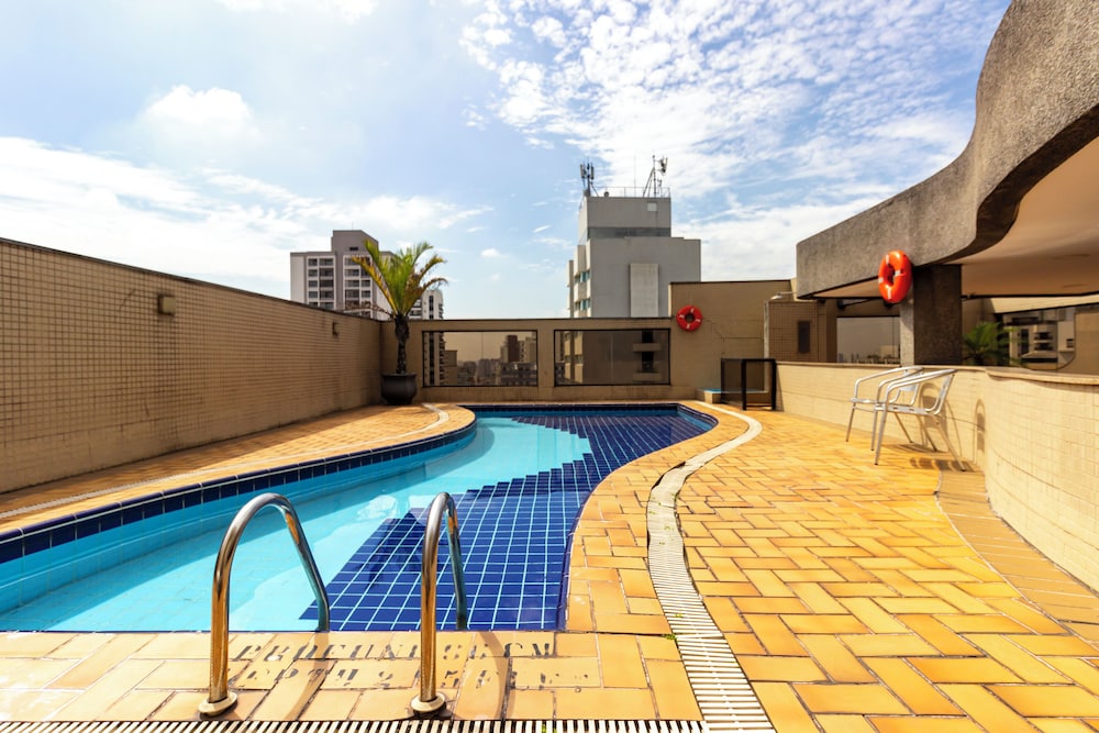 Paulista Suites by Charlie 12/34