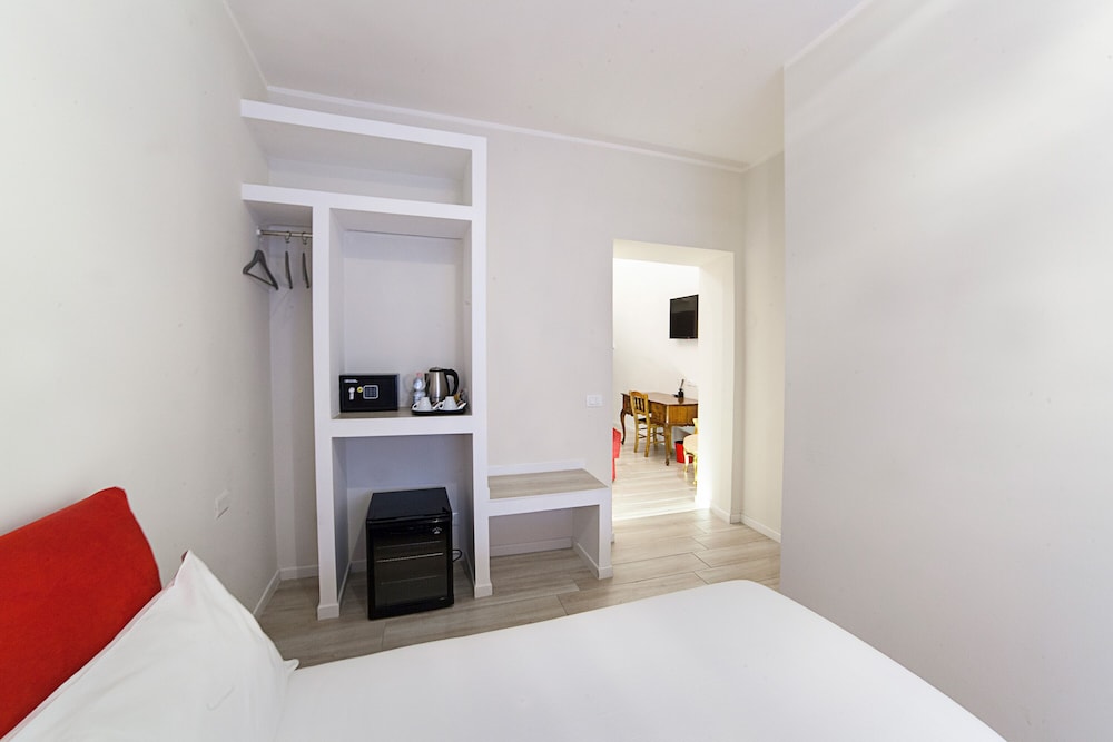 Dada Suites 36/49