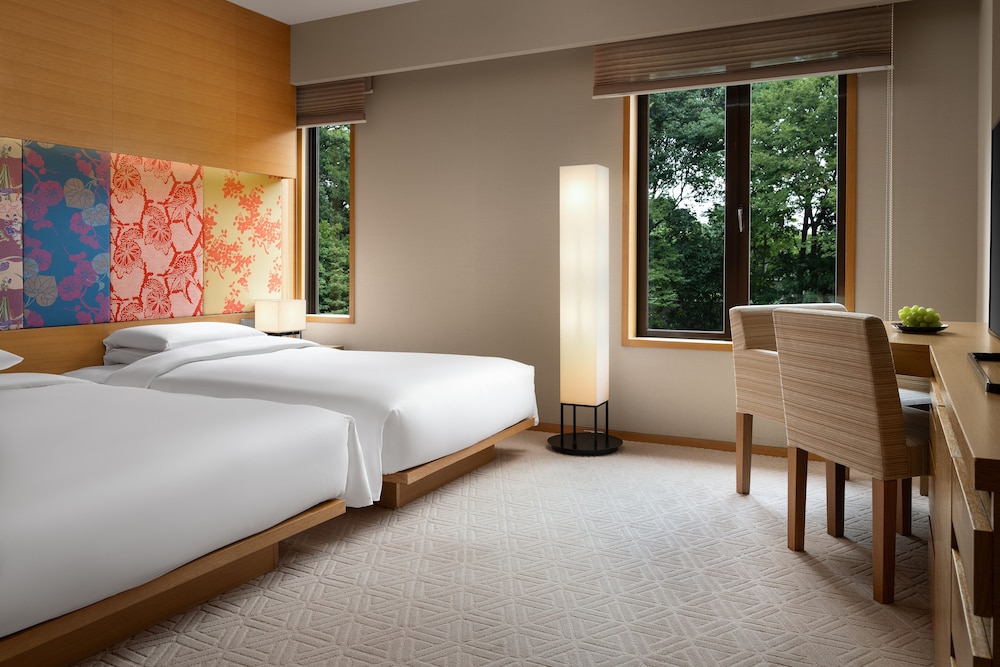 HYATT REGENCY KYOTO 15/72