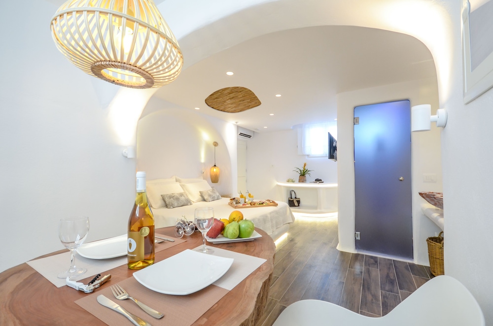 Naxos Island Escape Suites 58/71
