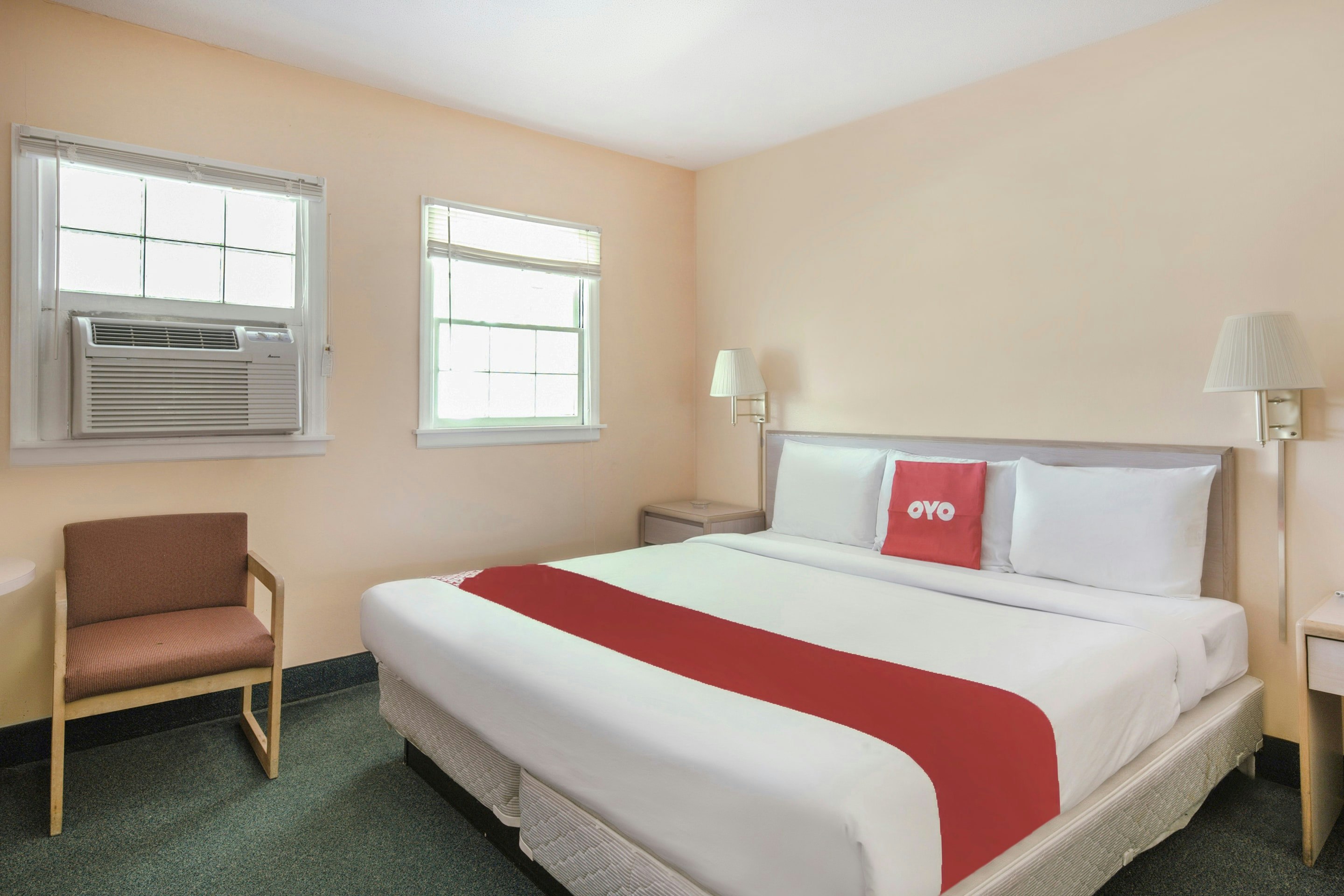 ROOM, KING BED