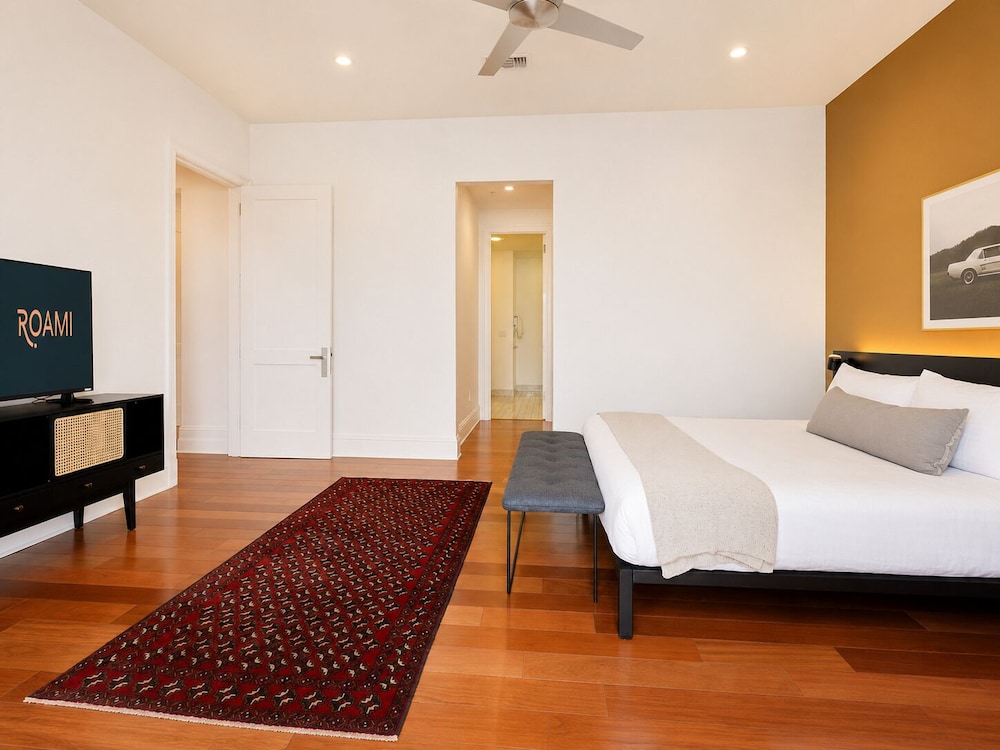 2 Bedrooms, Penthouse, 1 King and 2 Bunk Beds, 2 Queen Beds