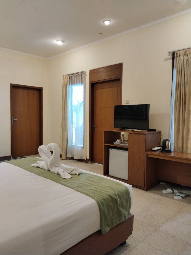 The Garden Family Guest House 24/50