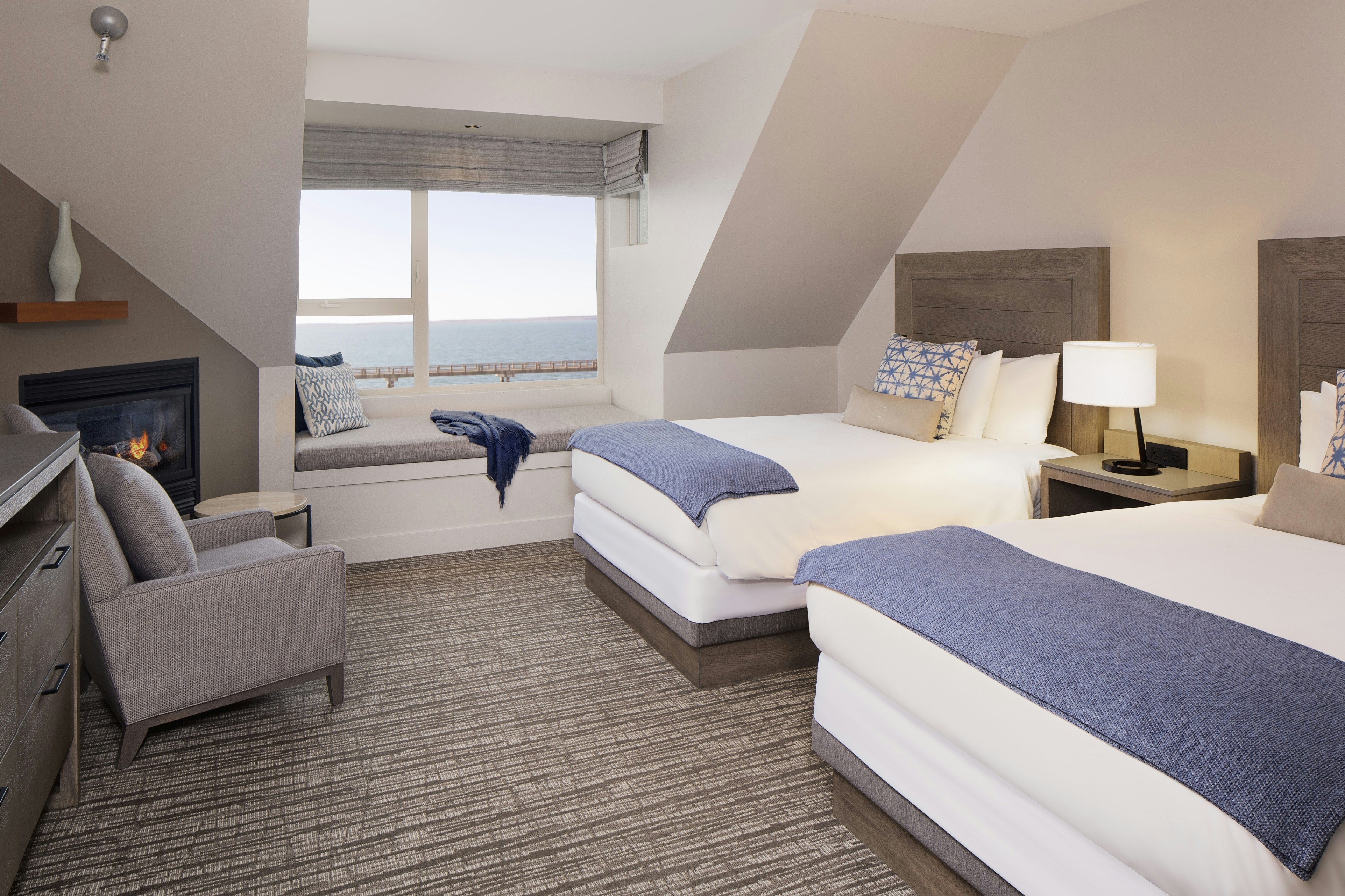Deluxe, 2 Double Beds, Bay View