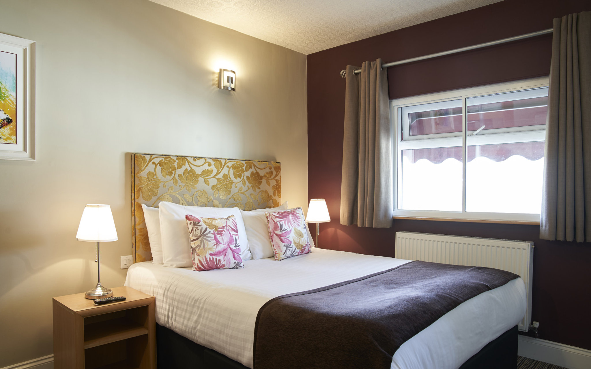 Antoinette Hotel Wimbledon 33/48