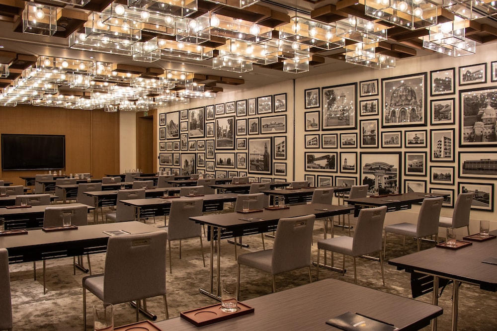 Grand Hyatt Gurgaon 42/48