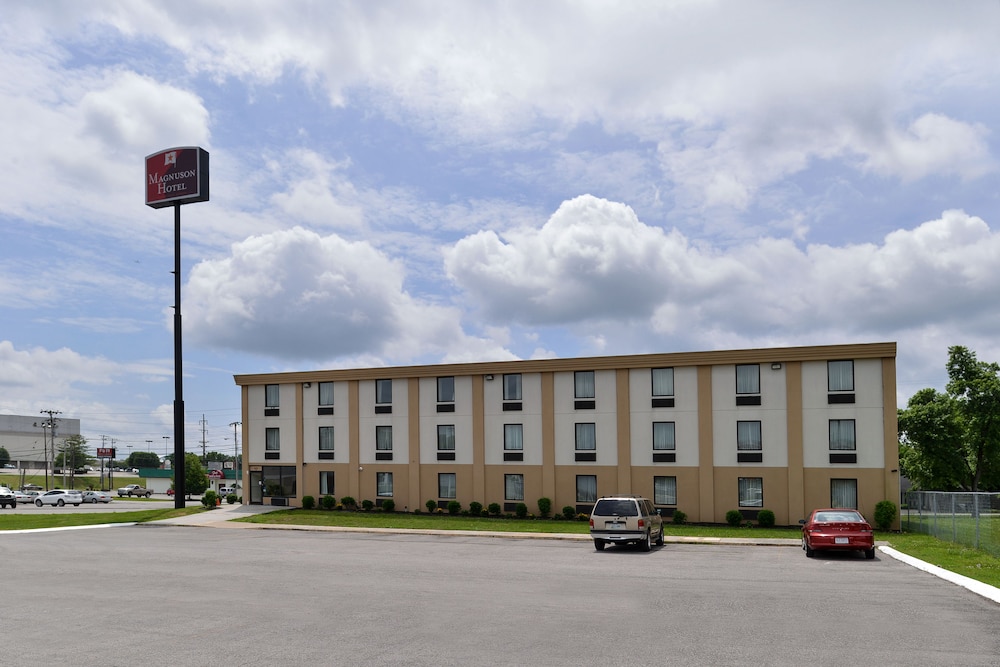 Magnuson Hotel Nashville North 3/43