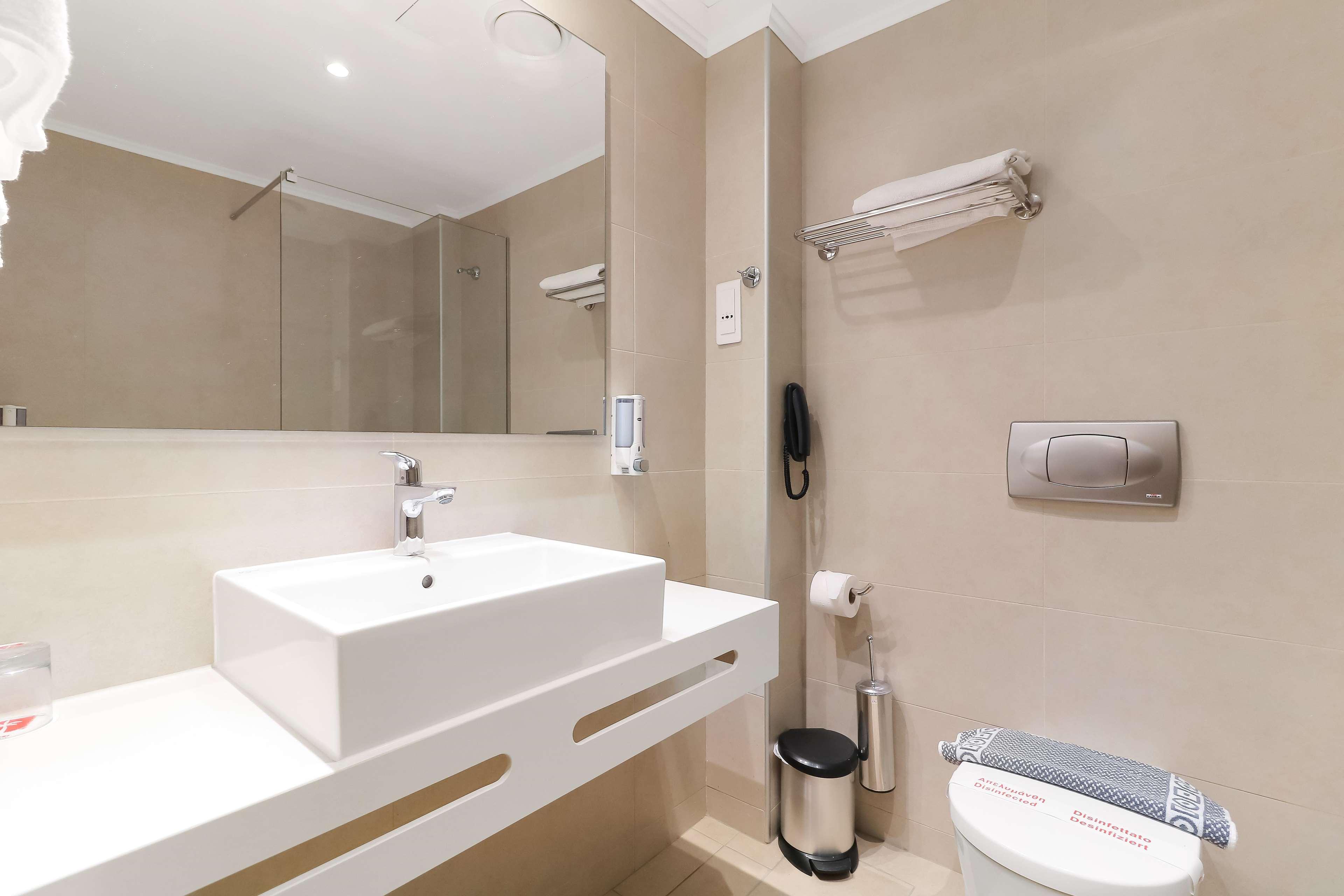 Mare Monte Beach Hotel 49/50