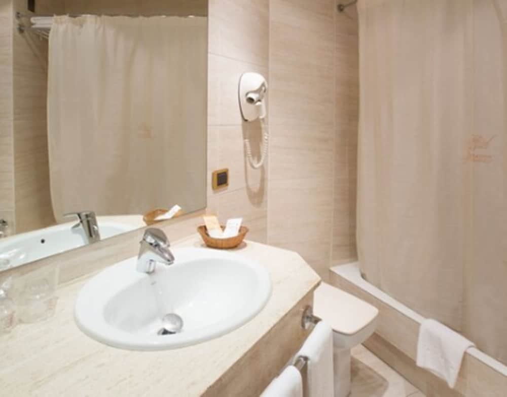 Hotel Oca Ipanema 48/50