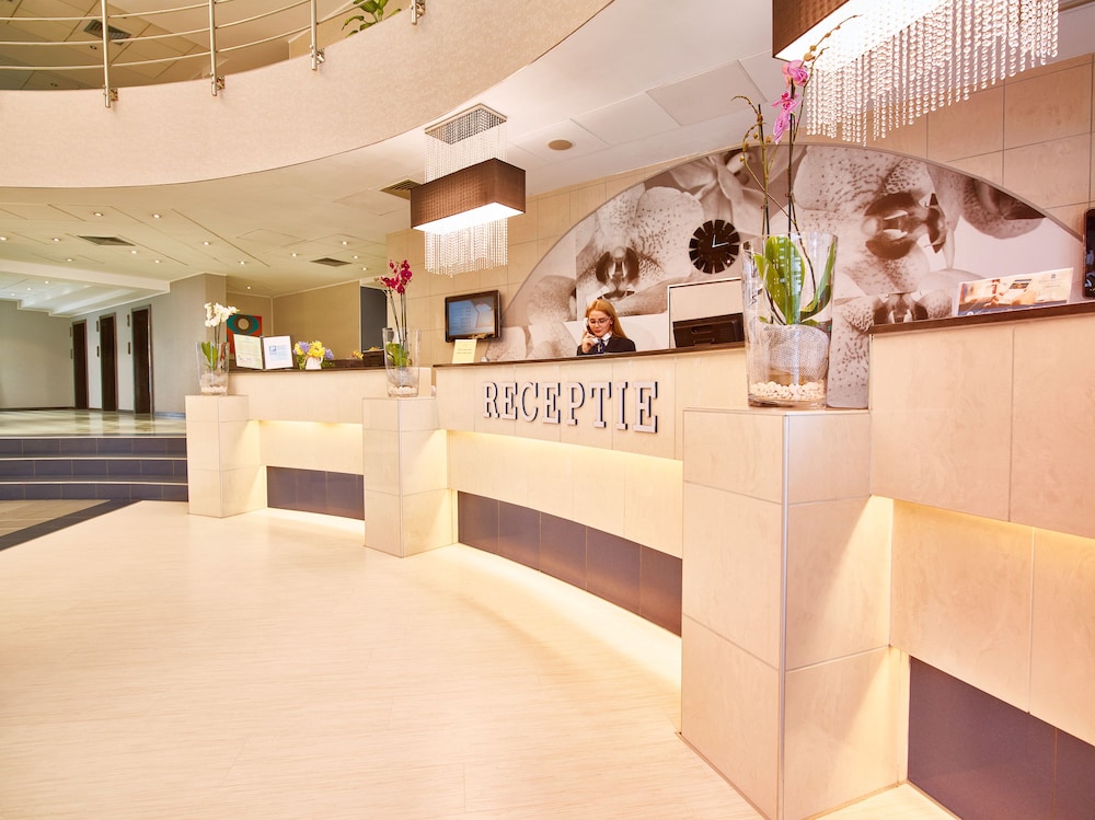 Continental Forum Oradea 4/46