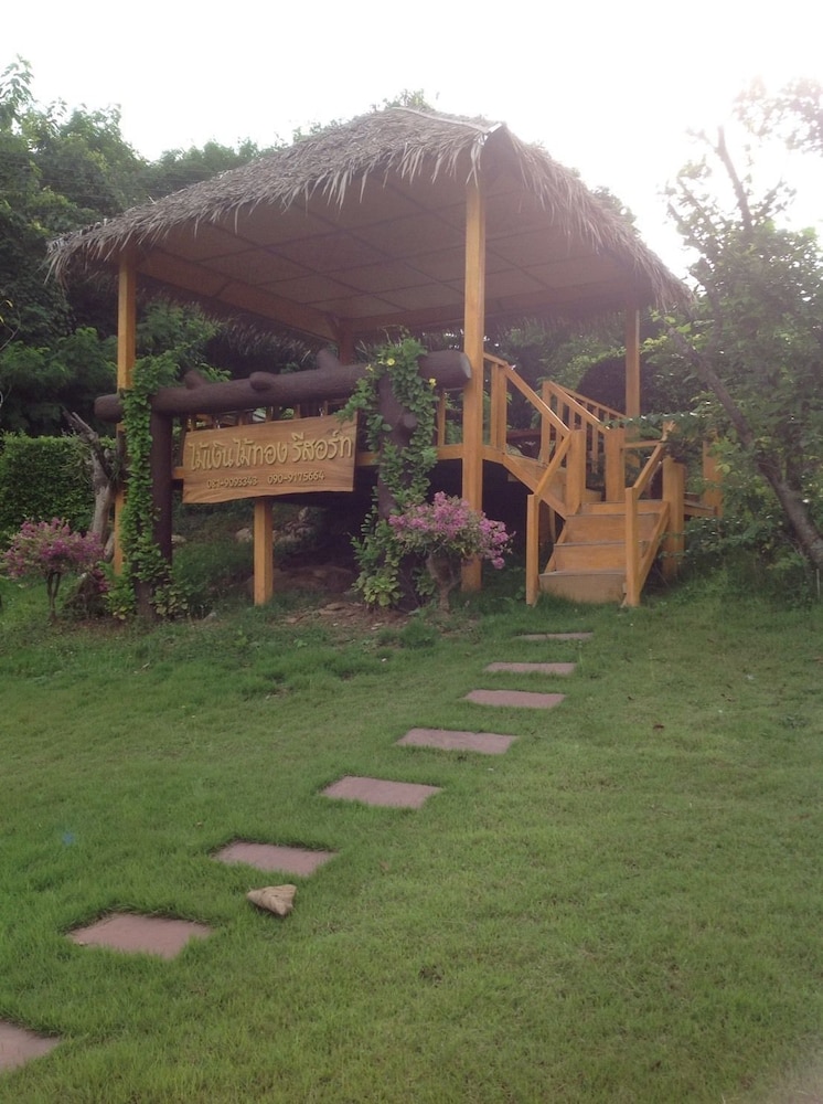 Mai Ngern Mai Thong Resort 29/37