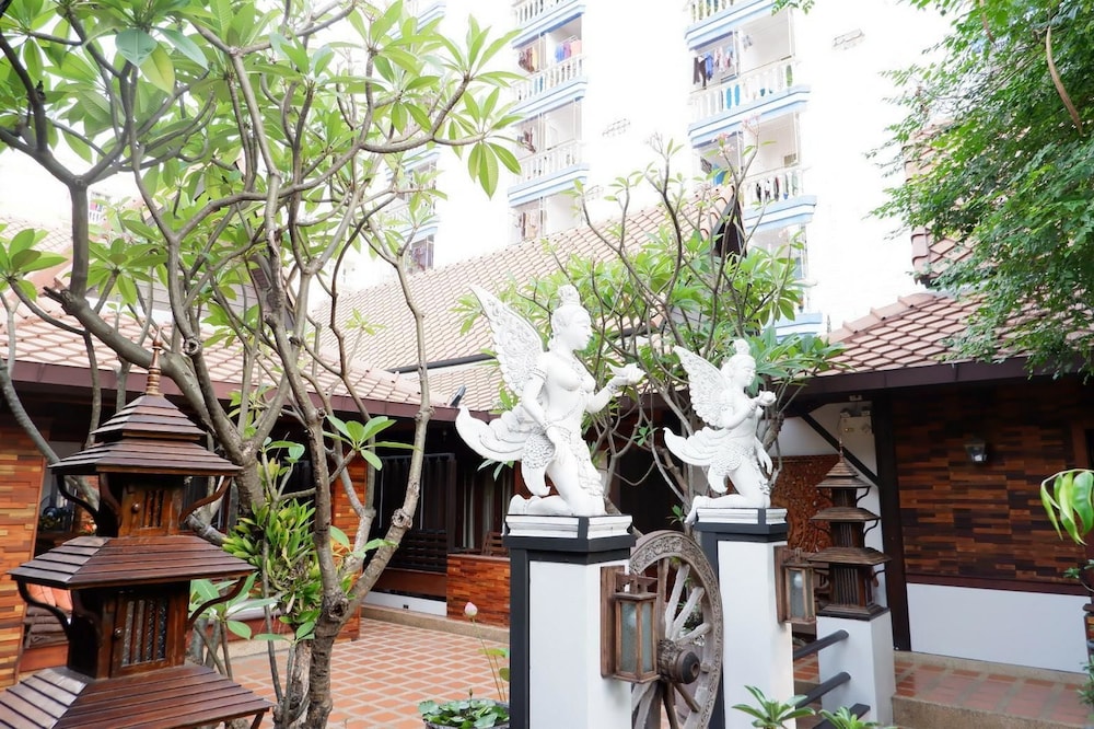 Yotaka Boutique Hotel Bangkok 6/74