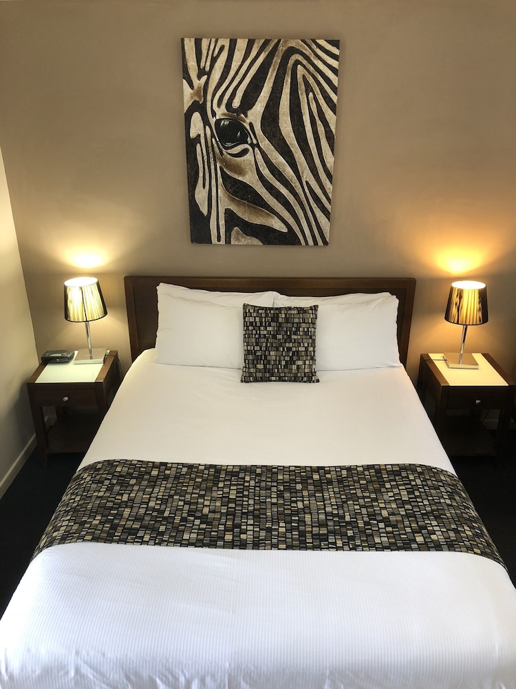 Best Western Ipswich 12/35