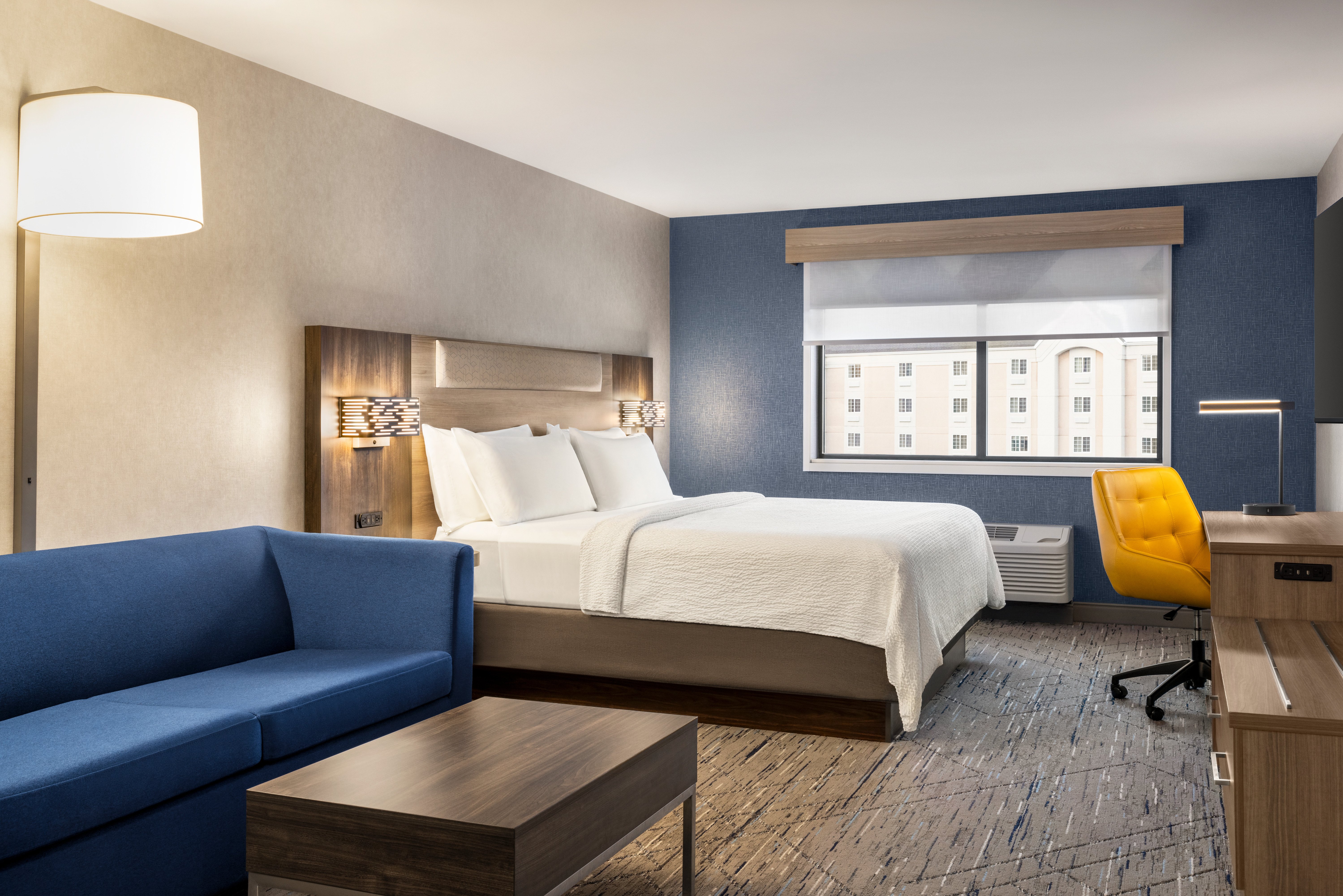 Holiday Inn Express Syracuse Airport 24/65