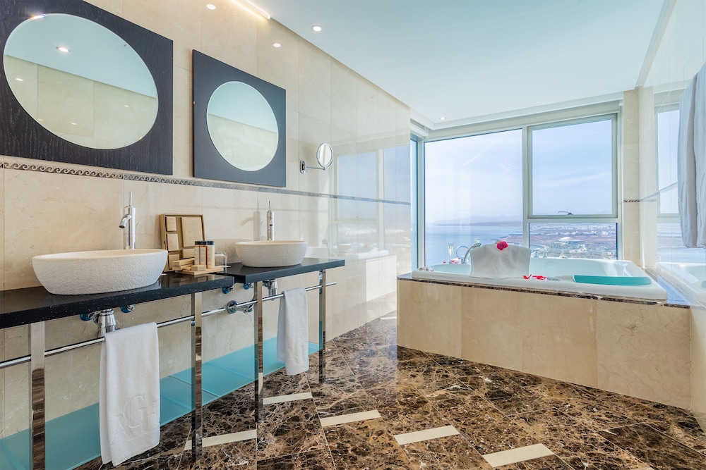 Arrecife Gran Hotel and Spa 51/51