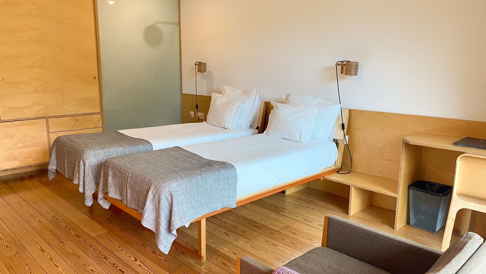 Superior, Twin Beds