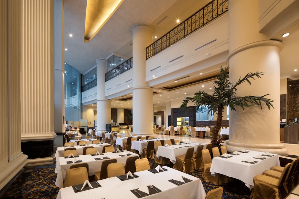 Golden Boutique Hotel Kemayoran 54/70