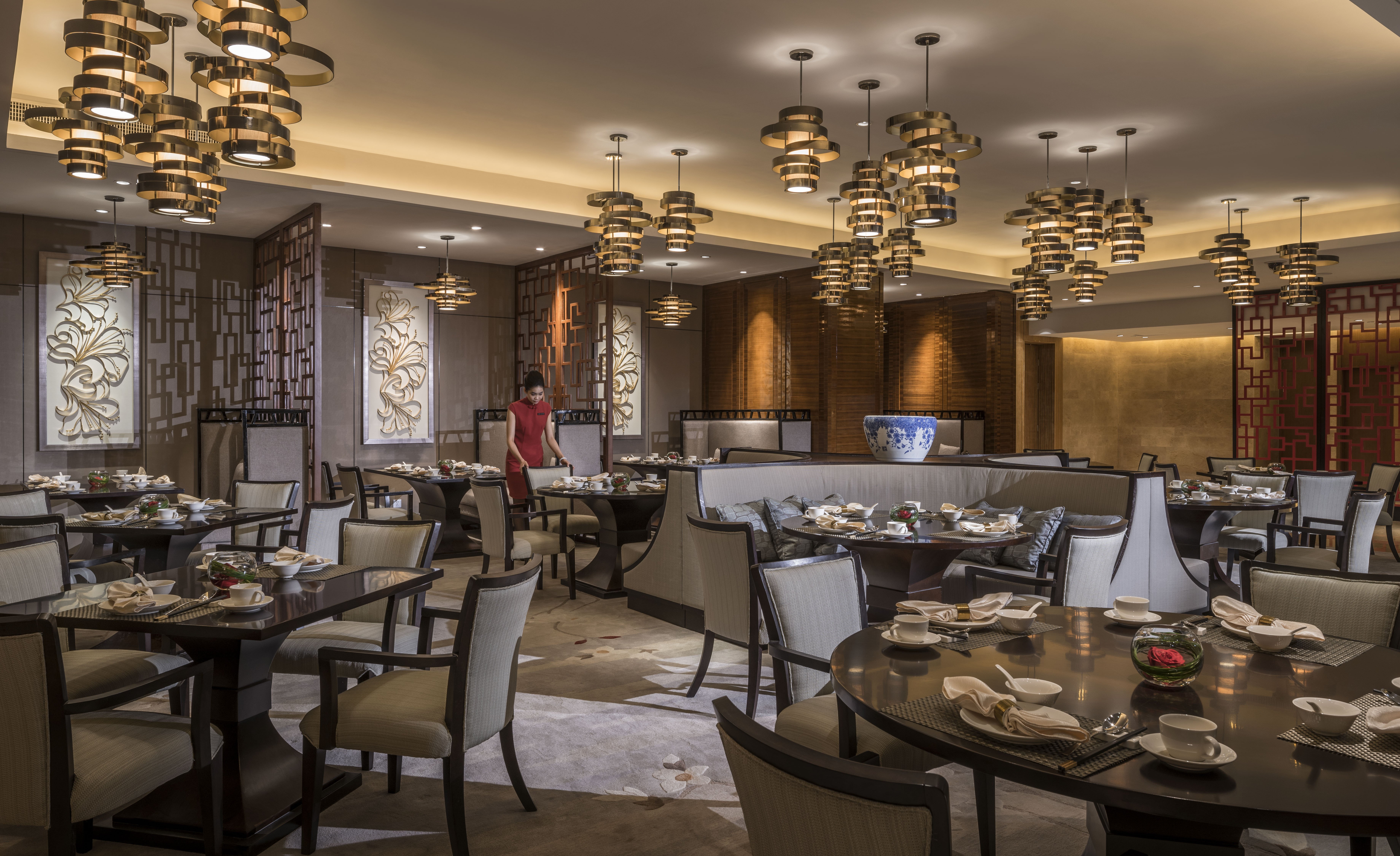 HUALUXE YANGJIANG CITY CENTER 61/79