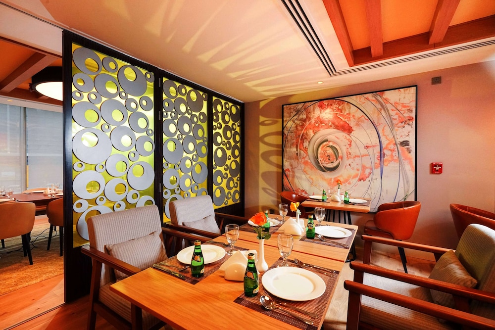 رمادا إنكور باي ويندام كورنيش الخبر(Ramada Encore by Wyndham Al Khobar Corniche) 44/60