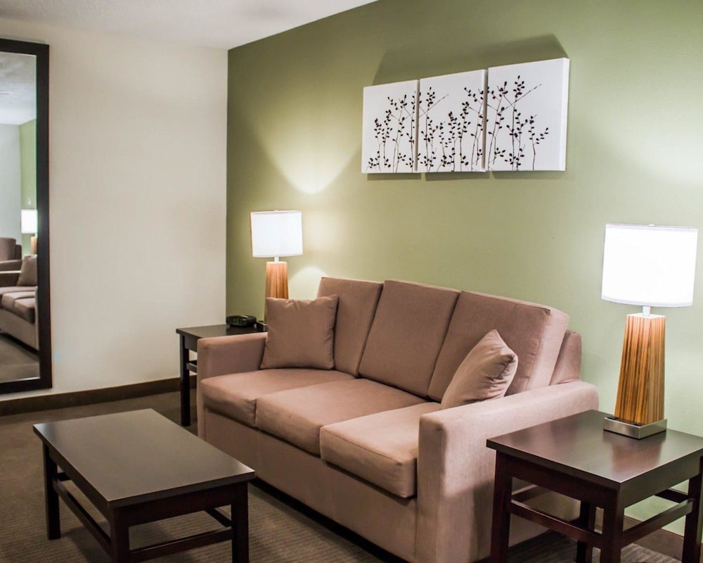 Sleep Inn Summersville - New River Gorge Area 10/27