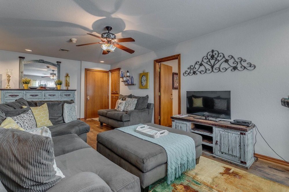 Whispering Pines Bed Amp Breakfast 44/69