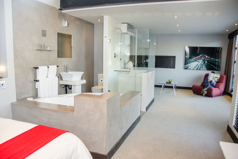 City Living Boutique Hotel 7/34