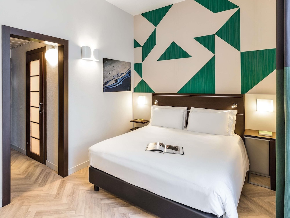 Mercure Napoli Centro Angioino 13/47