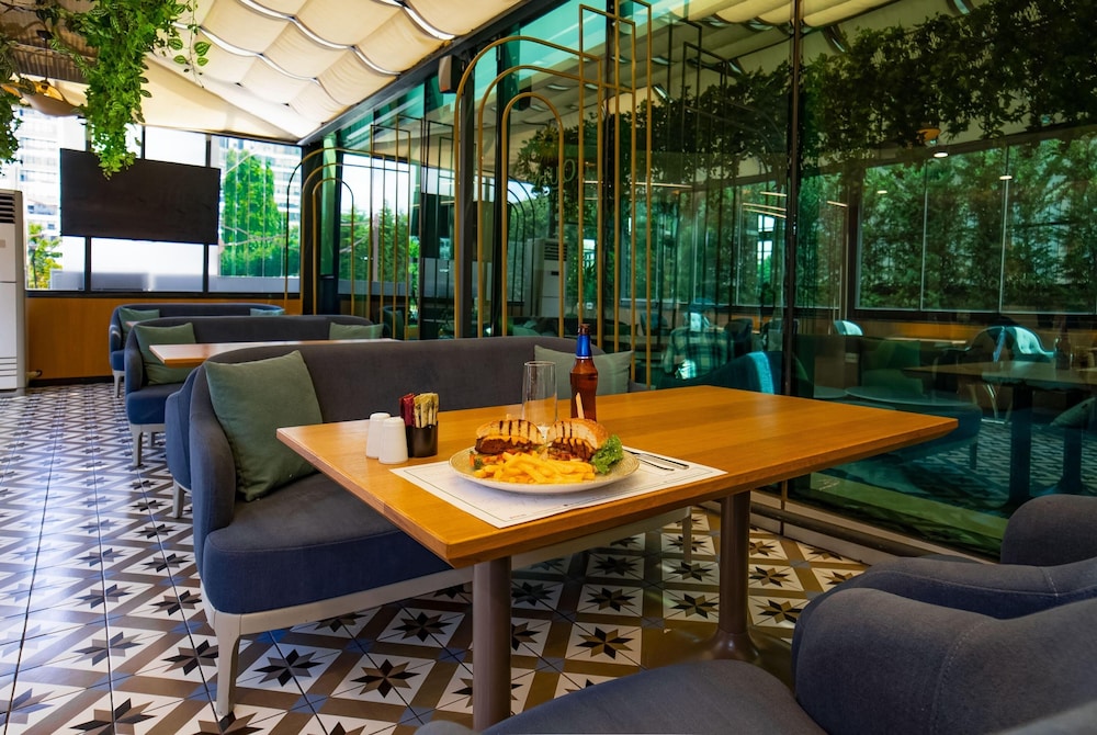 La Quinta By Wyndham Istanbul Gunesli 34/45