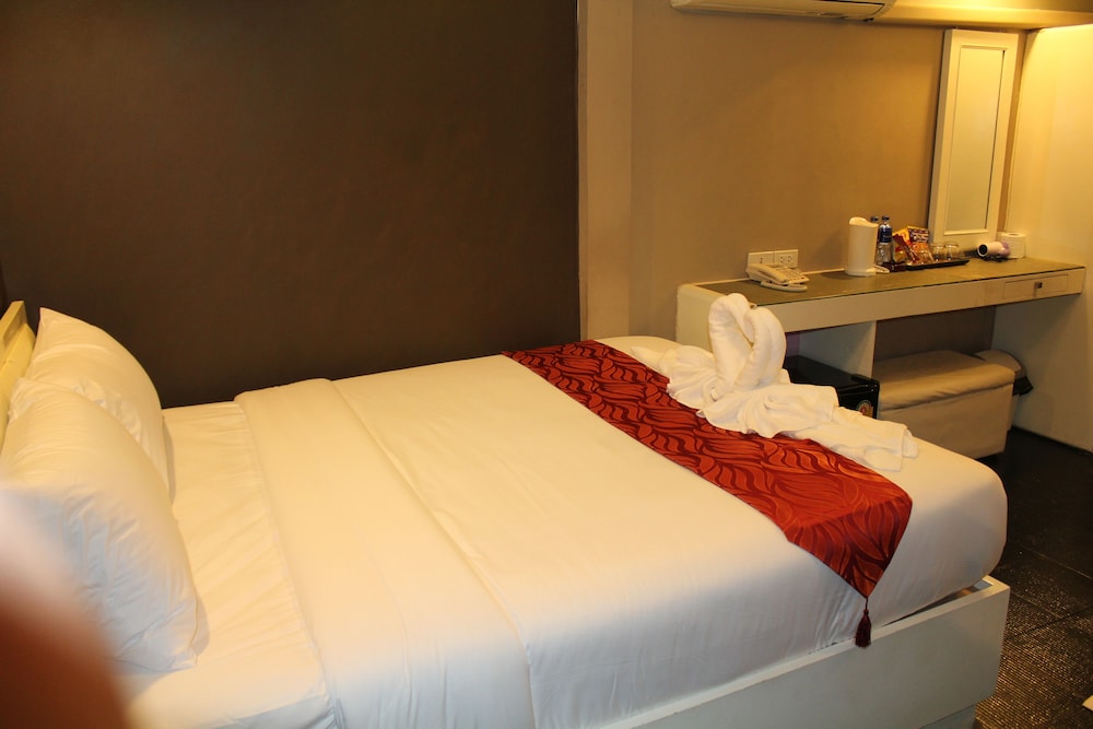 S30 Hotel 11/44