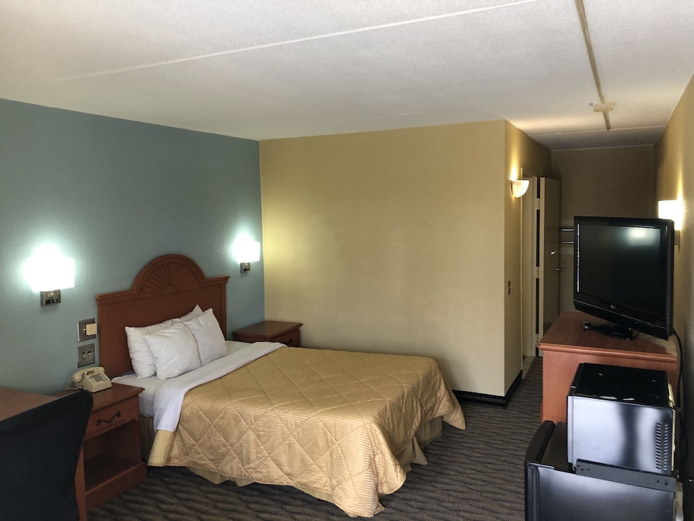 Rodeway Inn Joint Base Andrews Area 11/28