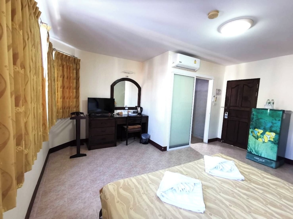 Kata Place Hotel 26/50