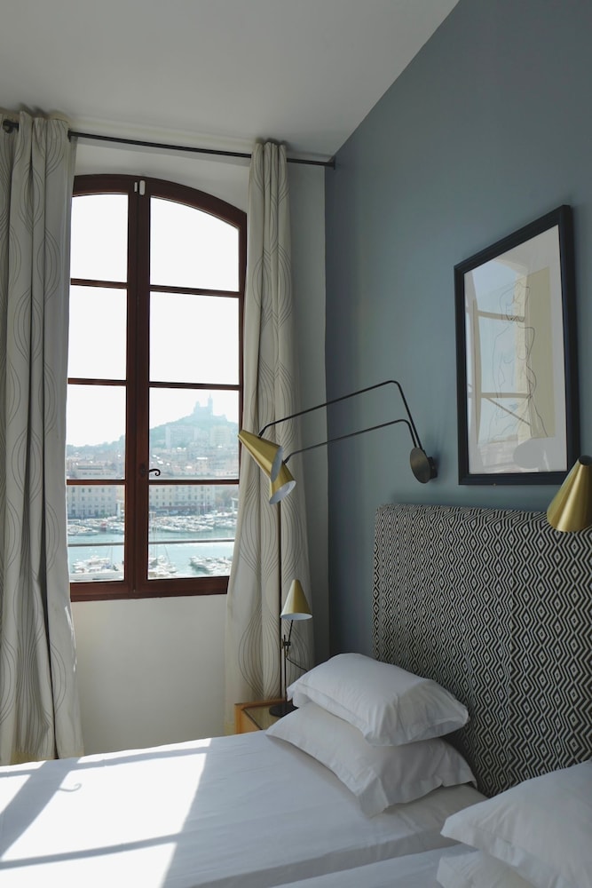 Hotel Bellevue Marseille 22/74