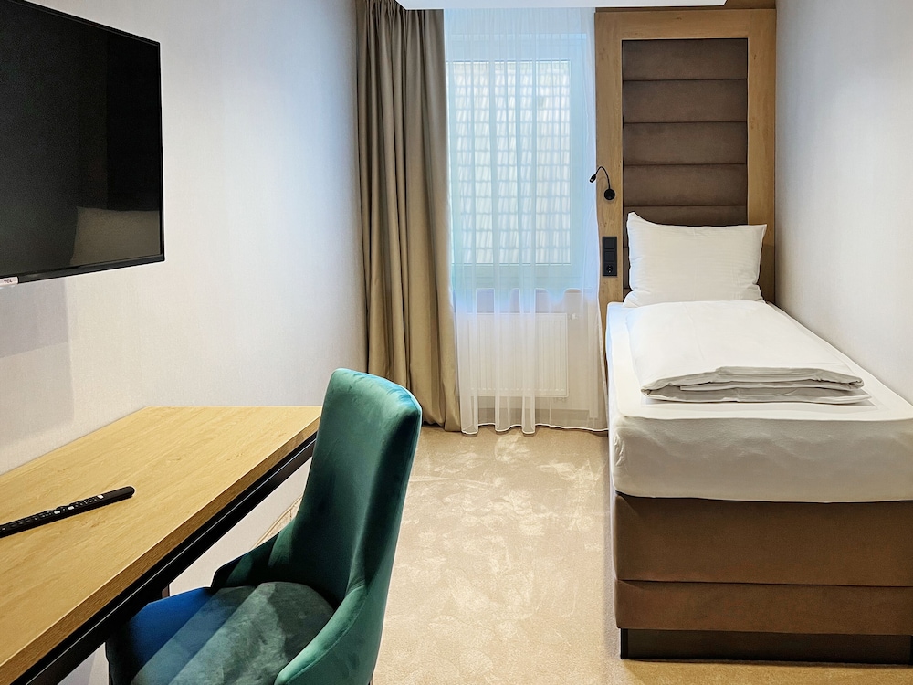 Hotel Reutlinger Hof 10/22