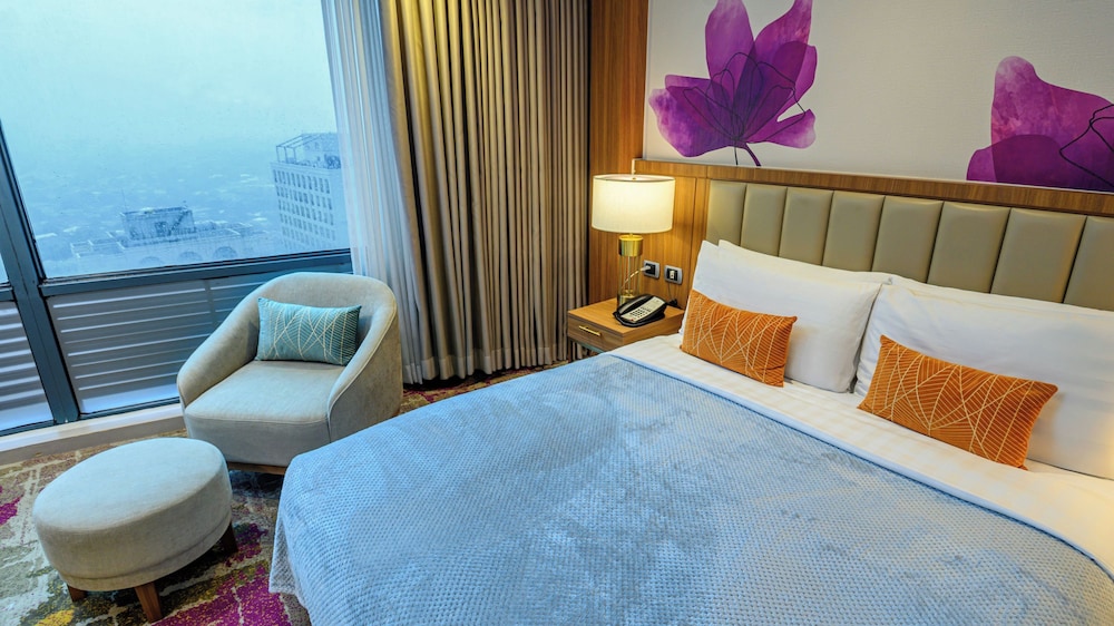 MCollection - Business & Leisure Stay in Eastwood City 12/42