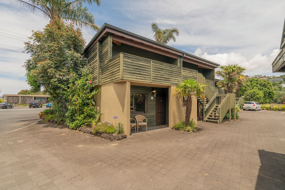 Pacific Harbour Villas(FORMERLY Pacific Harbour Lodge) 2/66