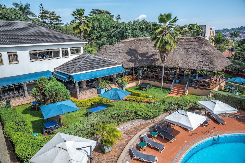 Dolphin Suites 54/63