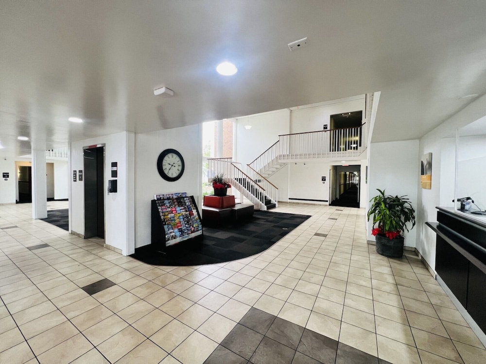 Motel6 Santa Ana, CA - Irvine - Orange County Airport 45/54