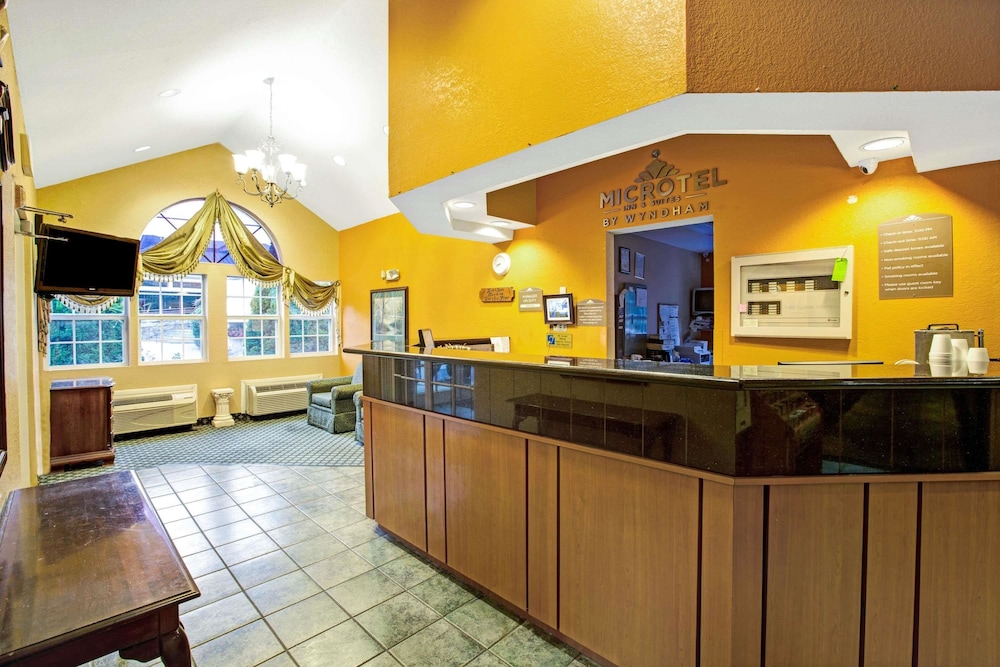 Microtel Inn And Suites Gatlinburg 4/29