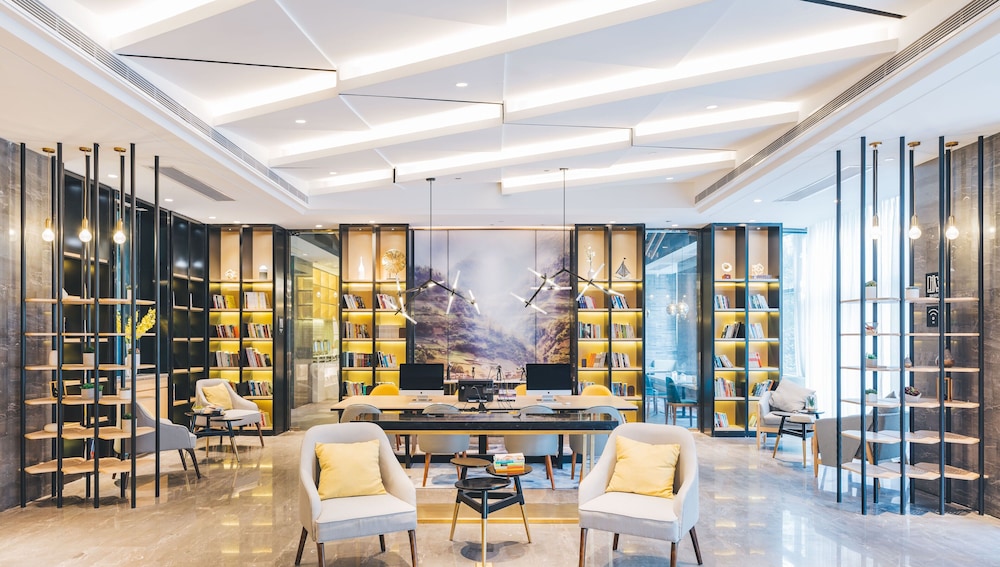 Atour Hotel Jinan Shuangshan Street Baimai Spring 55/75
